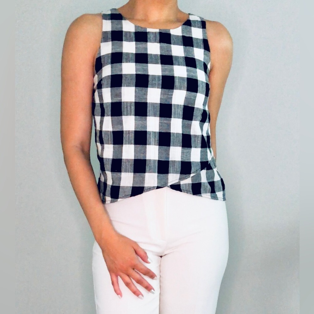 Plaid Sleeveless Top
